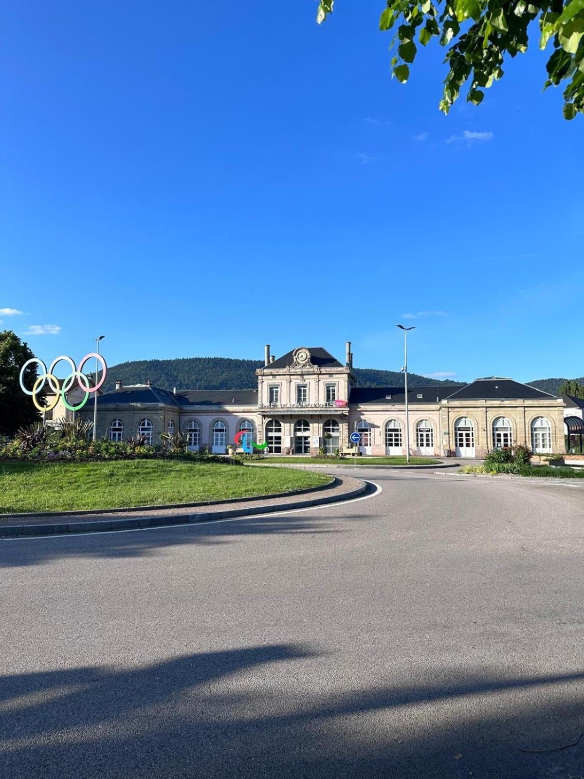 Appartement De La Gare Remiremont Kültér fotó