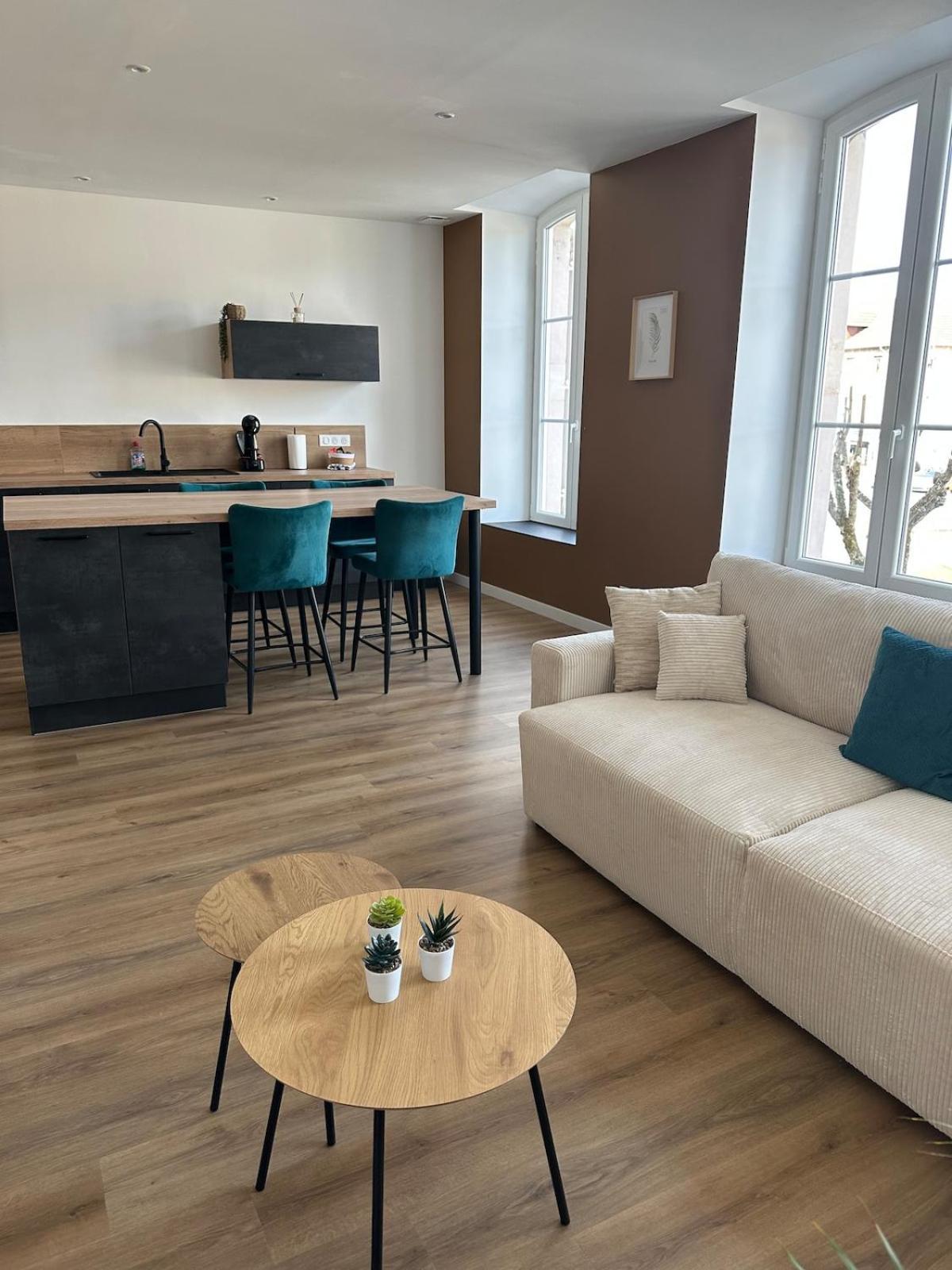 Appartement De La Gare Remiremont Kültér fotó