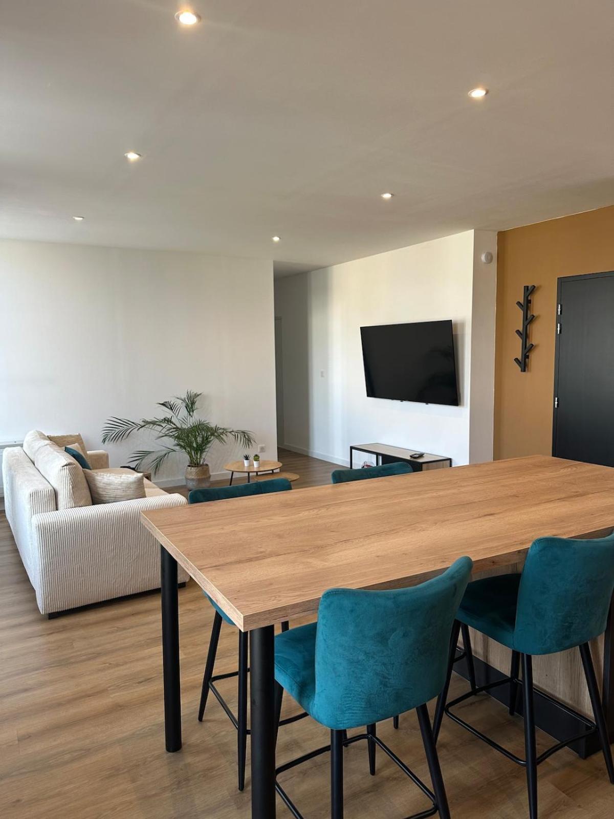 Appartement De La Gare Remiremont Kültér fotó